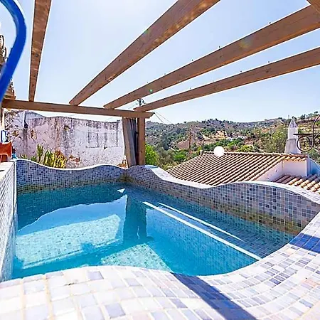 Szálloda Charming 3*